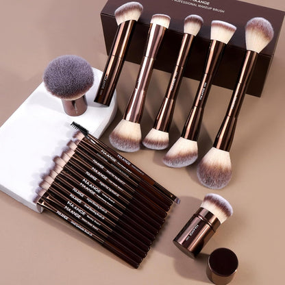 20-Piece Double-End Makeup Brush Set For A Smooth Full-Face Finish